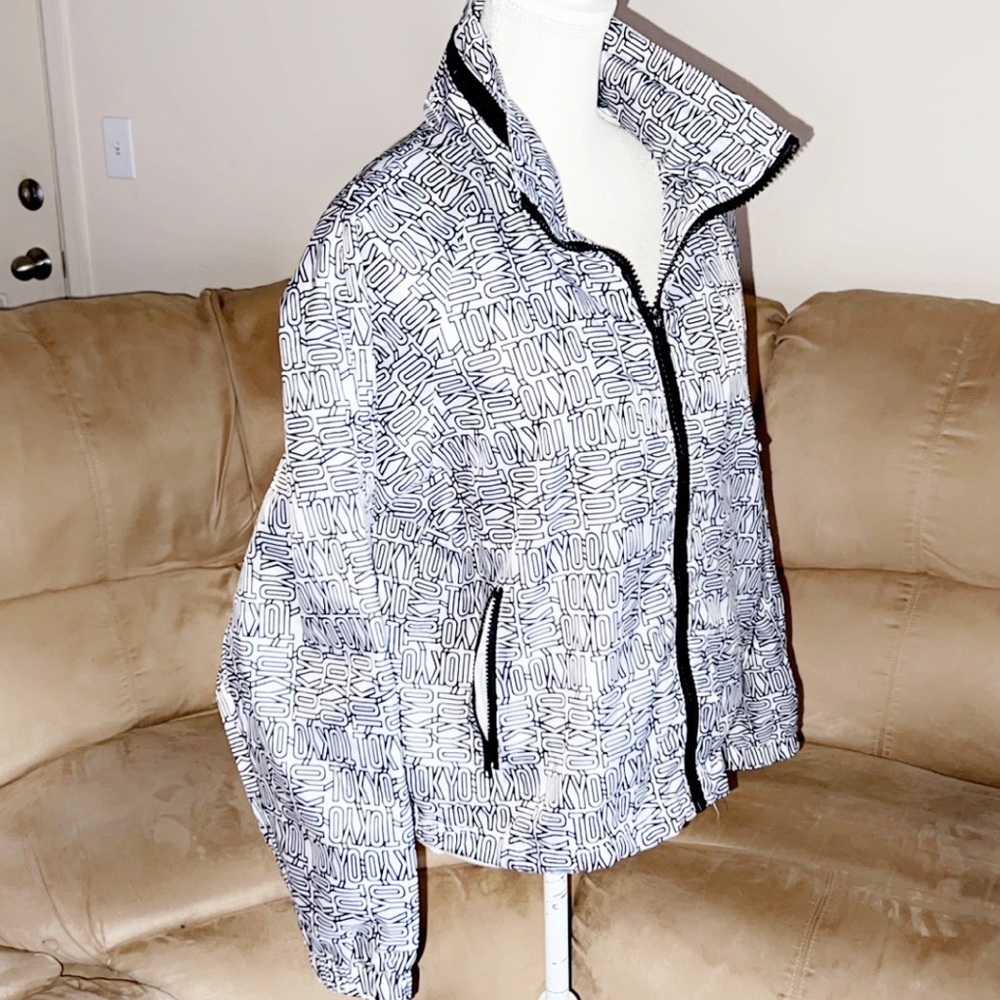 🆕FOREVER 21 Tokyo Bomber Jacket